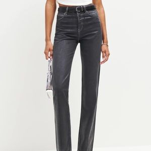 Cynthia High Rise Straight Long Jeans Glossy Black